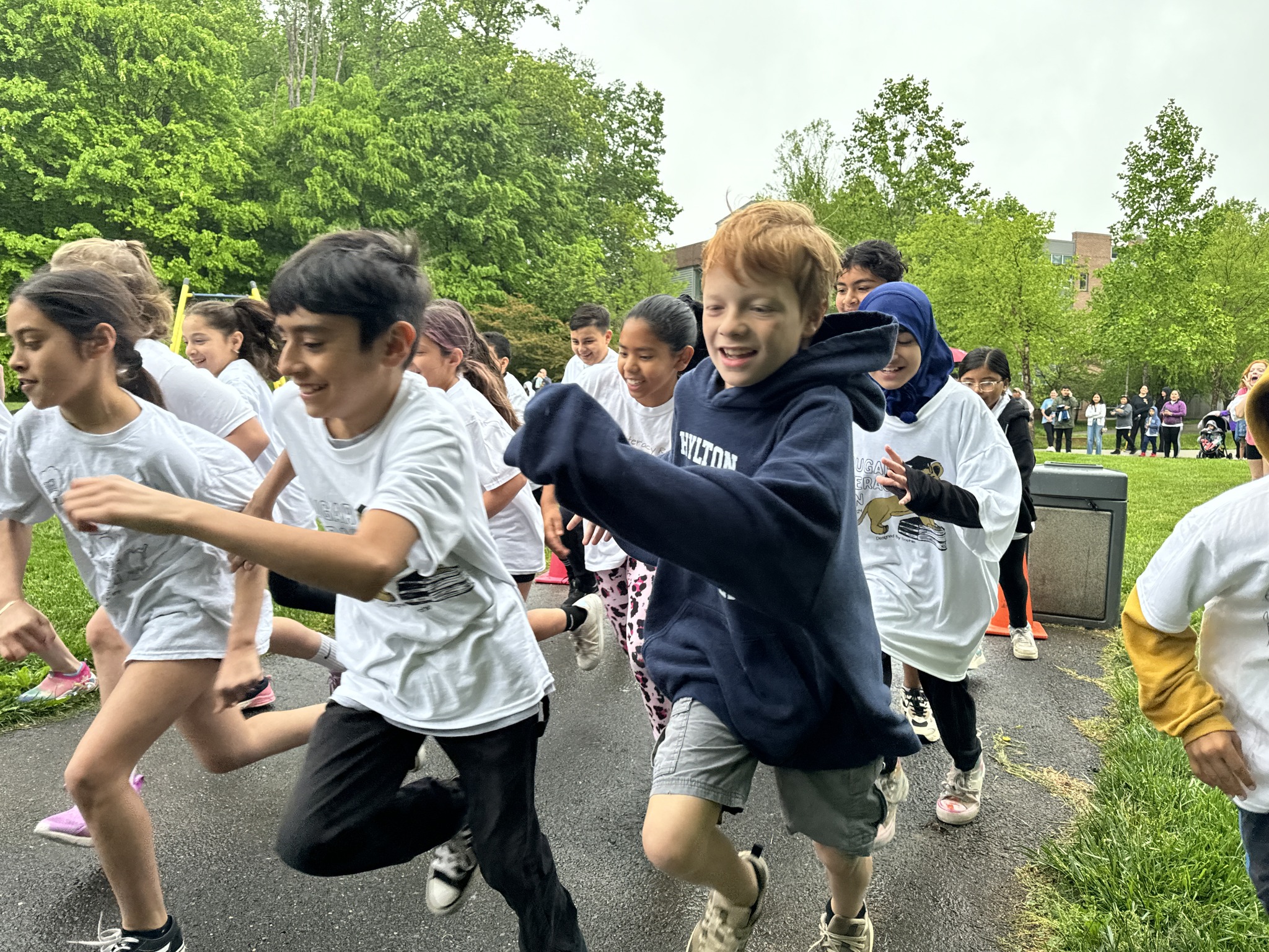 Students running in the Cougar Literacy Run.